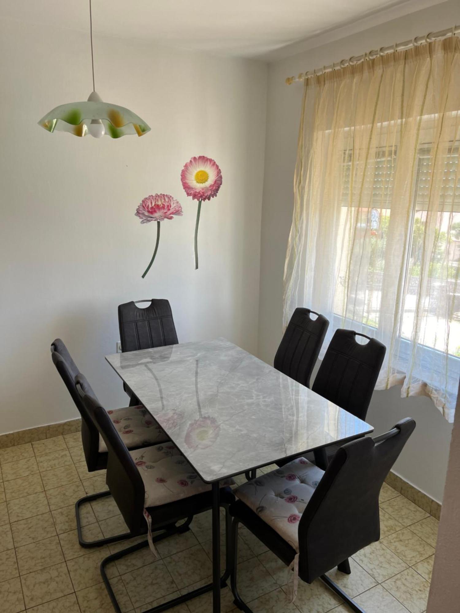 שמריקה Apartman Dora מראה חיצוני תמונה