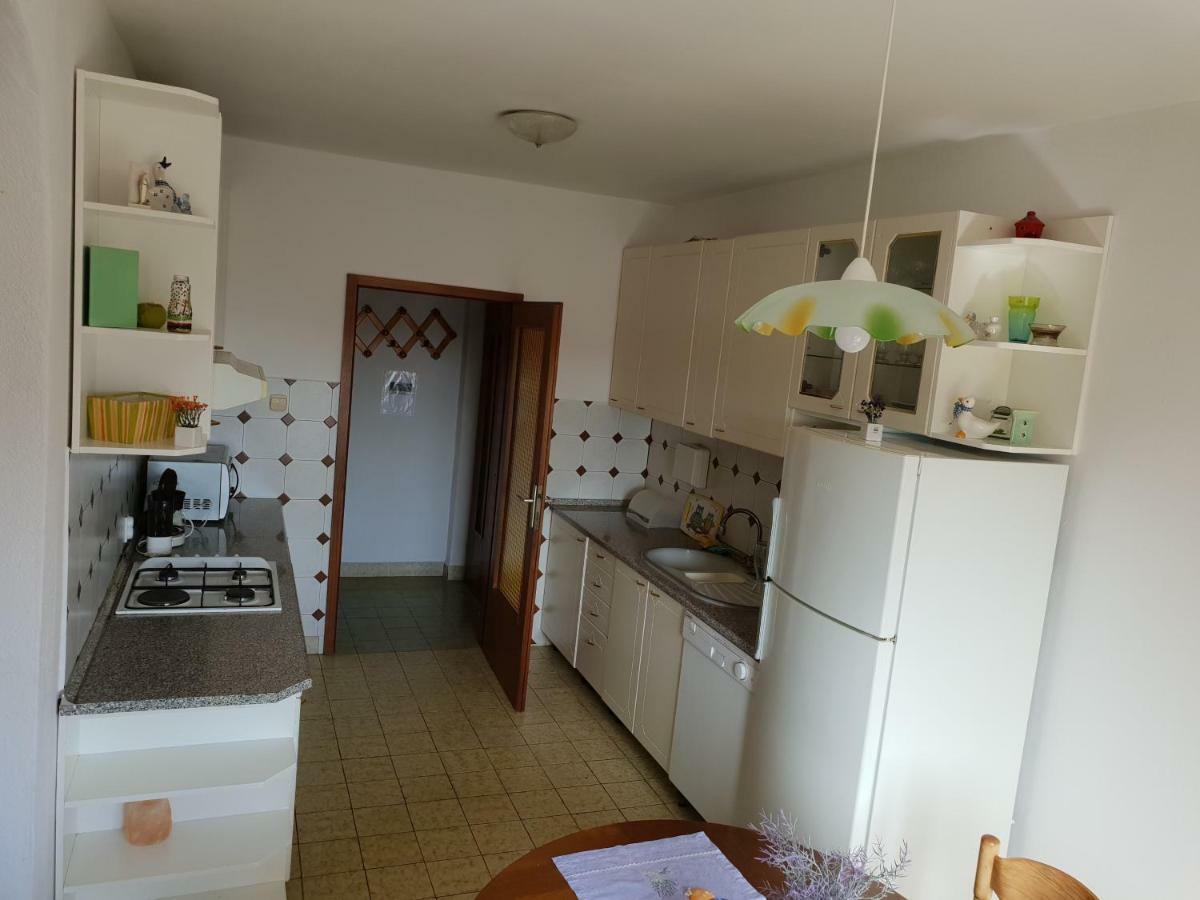 שמריקה Apartman Dora מראה חיצוני תמונה